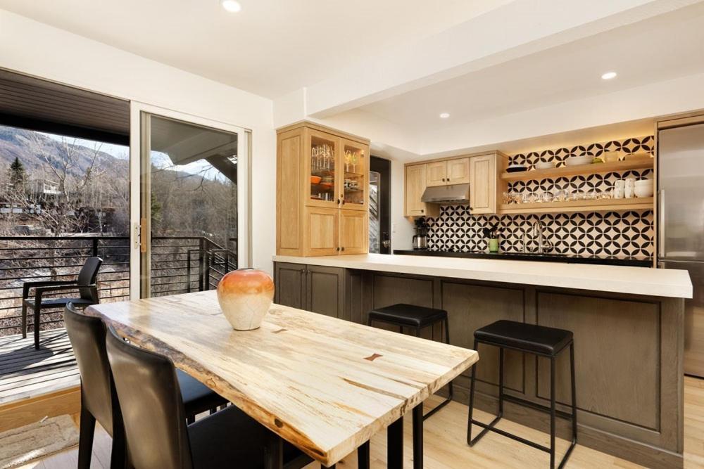 Chateau Roaring Fork Unit 25, Contemporary Condo With River Views, Close To Town Aspen Exteriör bild